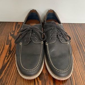 Men’s 9.5 Boat shoes